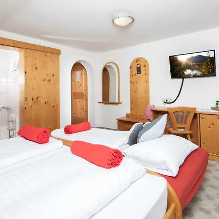 بيت ريفي Gasthof Dorfwirt ريث ام الباختال